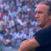 Casagrande crê em risco com especulado Cuca: 'É o que o Botafogo menos precisa nesse momento, criar polêmica paralela tão forte'