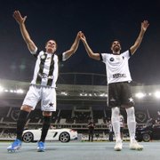 No duelo de artilheiros ídolos do Botafogo, time de Túlio Maravilha leva a melhor sobre o de Loco Abreu no Niltão
