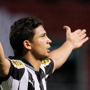 Negociação com Luiz Adriano não afeta conversas do Botafogo com Elkeson