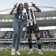 Esposa de Marco Antônio faz postagem em tom de despedida do Botafogo: &#8216;Estamos indo, quem sabe voltamos&#8217;
