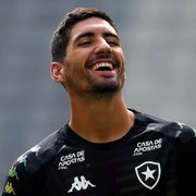 Barrandeguy se despede, diz que viveu 'anos incríveis' no Botafogo e recebe carinho: 'Grande hermano. Brabo demais. Você é craque!'