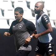Em recuperação no Botafogo, Chay corre no gramado do Nilton Santos: ‘Mais um passo dado!’