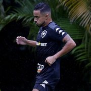Cirurgia de Rafael é bem-sucedida, e lateral do Botafogo deve receber alta nesta quinta