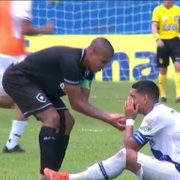 Zagueiro do Botafogo tem belo gesto após vitória e viraliza na Copa São Paulo de Juniores