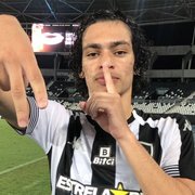 John Textor vibra com gol de Matheus Nascimento, e Botafogo entra na onda: ‘Ridiculous!’