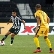 Bola parada de Daniel Borges vira arma do Botafogo em 2022