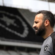 Auxiliar de Luís Castro valoriza empate com Atlético-GO e convoca torcida do Botafogo para o próximo jogo