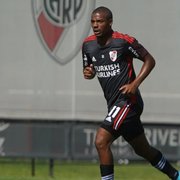 Botafogo tem meia De La Cruz no radar; jogador agrada internamente