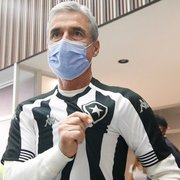 Luís Castro: &#8216;Chegamos para trabalhar em um clube de grande dimensão. Torcedores são muito fiéis ao Botafogo, querem vencer e ter sucesso&#8217;