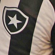 Uniformes provisórios do Botafogo foram desenhados pelo clube, têm design minimalista e devem cobrir primeiro turno do Brasileirão
