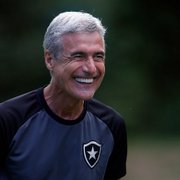 Luís Castro aparece no BID e poderá comandar Botafogo contra o Ceará, domingo