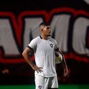 Jornalista elogia ‘controle emocional’ do Botafogo em jogo com polêmicas em Goiânia e compara Erison a Edmundo: ‘Baita achado’