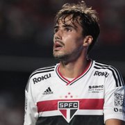 Botafogo oferece R$ 20 milhões e negociar dívida por Henrique Almeida para ter Igor Gomes; São Paulo deve recusar por querer mais