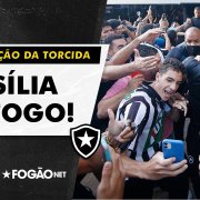 Brasília é FOGO! Veja vídeos da recepção calorosa da torcida do Botafogo ao time que estreia na Copa do Brasil contra o Ceilândia 🎦🔥