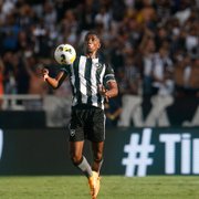 Botafogo e estafe de Kanu trocam documentos para oficializar renovação até 2025; multa para o exterior supera R$ 500 milhões