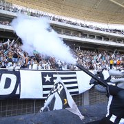 Botafogo pode chegar a 100 mil torcedores no Nilton Santos em três rodadas; Jorge Braga quer melhorar match day