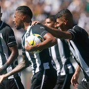Luís Castro não pôs culpa na torcida; em construção, time do Botafogo também precisa saber lidar com empolgação