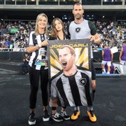 Carli celebra marca de estrangeiro com mais jogos na história do Botafogo: ‘Sou apaixonado por esse clube’