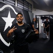 Improvisado na esquerda, Daniel Borges é o melhor jogador do Botafogo no Brasileirão, aponta site de estatísticas
