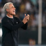 Luís Castro exalta torcedores do Botafogo em jogo ‘confuso e difícil’ contra o Fortaleza: ‘Em momento algum a torcida nos desesperou’