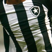John Textor nega boato sobre acerto entre Botafogo e Nike e fala sobre fornecimento de material esportivo