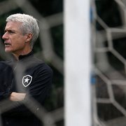 Luís Castro gosta de elenco curto, mas Botafogo precisa olhar para time B e sub-20 até segunda janela abrir