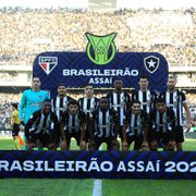 Paulo Nunes rasga elogios a zagueiros do Botafogo e se derrete por Matheus Nascimento: &#8216;Uma joia rara&#8217;