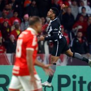 Vinícius Lopes celebra primeiro gol pelo Botafogo: ‘Saiu na hora certa, num jogo muito importante’