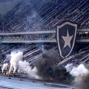 Projeto de Textor para aproximar torcida do Botafogo no Nilton Santos prevê rebaixar campo em 2m e novas arquibancadas, revela Durcesio