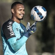 Técnico do Santos, Lisca confirma propostas de São Paulo e Botafogo por goleiro: 'Ele foi na minha sala e quase chorou'