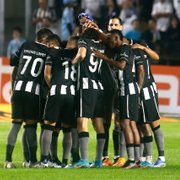 Pitacos: Botafogo evolui, mas demora de leitura de Luís Castro nos jogos preocupa; Saravia não está legal