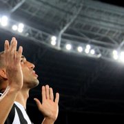 Botafogo sobe o nível com reforços 'externos' e 'internos'