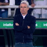 Luís Castro sofre pressão da torcida do Botafogo e é xingado; Lédio: &#8216;Me dá indícios de que não sei se vai querer continuar&#8217;