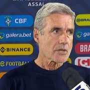 Técnico do Botafogo reclama de chamada do árbitro de vídeo para juiz rever pênalti que não existiu: ‘Futebol precisa de um VAR do VAR’
