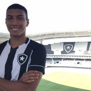 Botafogo anuncia contratação de Vinicius Serafim, ex-Palmeiras e Seleções de base, para o sub-20