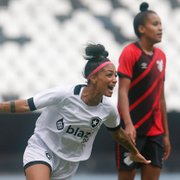 Botafogo vence Athletico-PR no fim e sai na frente por vaga na elite do Brasileiro Feminino