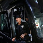 Botafogo escalado para enfrentar o Ceará com voltas de Cuesta e Eduardo; Saravia e Luis Henrique entram no time