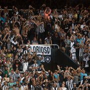Ídolo do Botafogo cita exemplo do Fortaleza e pede paciência à torcida: &#8216;Momento é de apoiar e não de virar as costas para o clube&#8217;