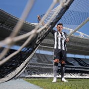 Apresentado no Botafogo, Tiquinho Soares explica apelido e trajetória e diz: &#8216;Estou muito feliz de vestir essa camisa&#8217;