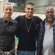 Juninho é o primeiro de cinco jogadores do Botafogo a viajar à Bélgica para se apresentar ao RWD Molenbeek