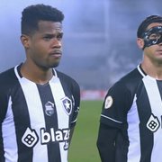 PVC não crê em culpa de Luís Castro no Botafogo e indaga: &#8216;Erison é pior que Júnior Santos?&#8217;