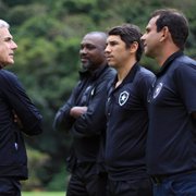 Jorginho discorda de atitude de Luís Castro nos tempos de Botafogo: 'Lucio Flavio era proibido de ver treinamento'