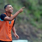 Victor Sá deve ser substituto de Jeffinho para duelo entre Botafogo e São Paulo