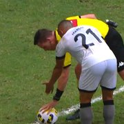Árbitro relata cartão amarelo para Marçal, do Botafogo, por 'retardar o início do jogo' (?!)
