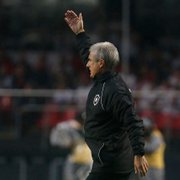 Comentarista destaca Luís Castro na vitória do Botafogo sobre o São Paulo: ‘Foi mais ligeiro do que o Rogério para entender o que o jogo pedia’