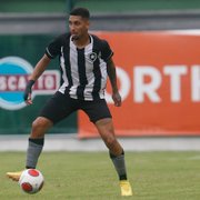 Campeão no sub-20, Kauê vai bem em treinos e deve ser testado no Botafogo no Carioca