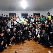 Loffredo: &#8216;Mesmo se não der vaga na Libertadores, o Botafogo jogar pelo 8º lugar já é objetivo decente e interessante esse ano&#8217;