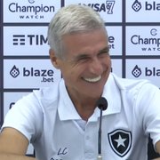 Sorridente, Luís Castro celebra vitória do Botafogo em casa e entrada eficiente de Patrick de Paula: ‘Estava na hora das coisas darem certo’