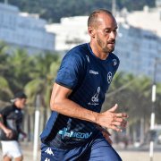 Lembra dele? Rodrigo Souto representa o Botafogo na convocação da Seleção Brasileira de beach soccer