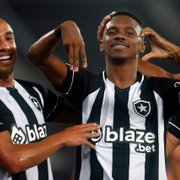 Carlos Alberto e Jeffinho podem tornar ataque do Botafogo 'insuportável'